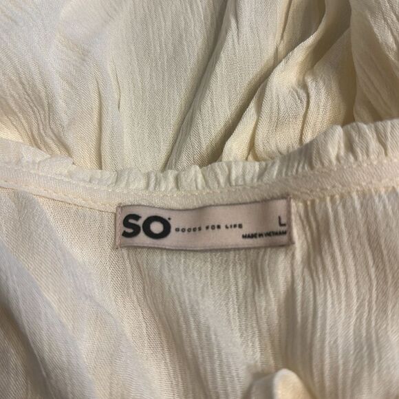 SO Cream Tie-Neck Blouse NWT L (5175) - Picture 4 of 5